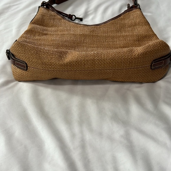 Fossil Woven Shoulder Bag with Leather Details - Picture 3 of 11